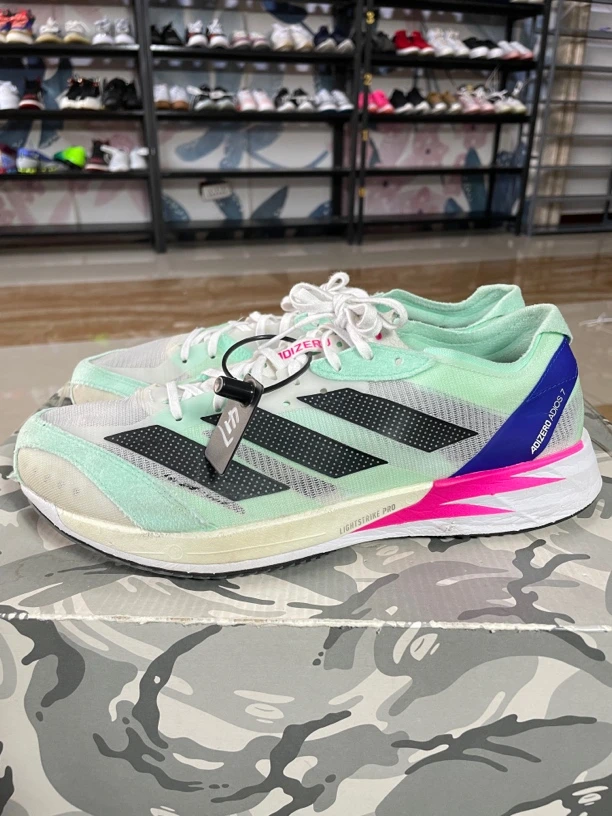 90新 maje 鞋面瑕疵 41码255/adidas Adizero Adios 7 跑鞋