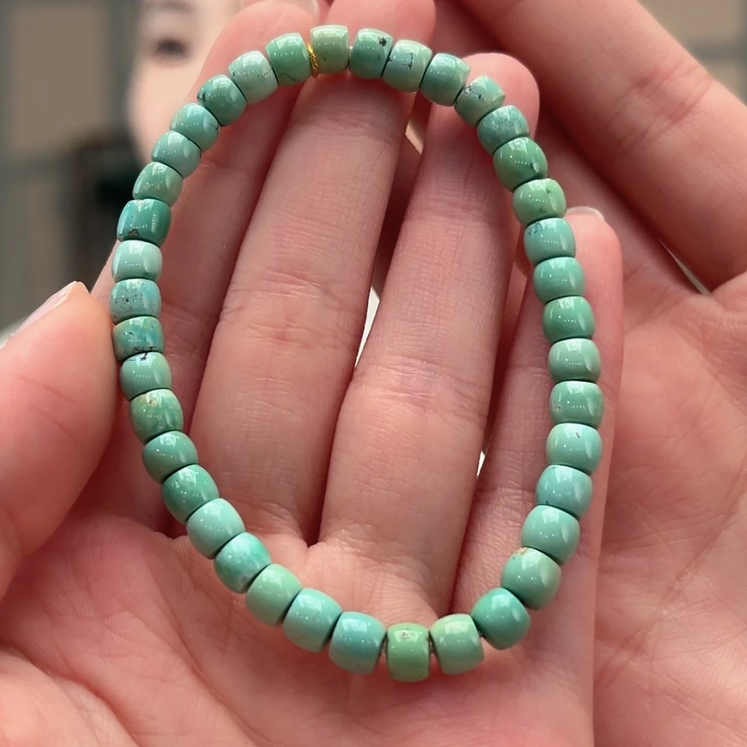 绿松石未镶嵌颈饰