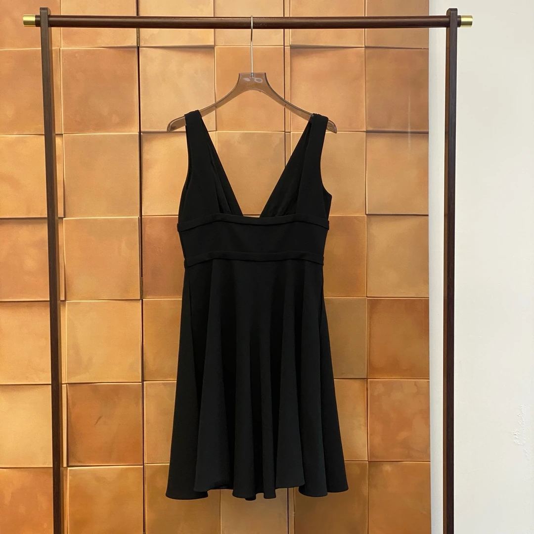 99新 MIU MIU/缪缪 MiuMiu 黑色蝴蝶结连衣裙/44码/99新/27904