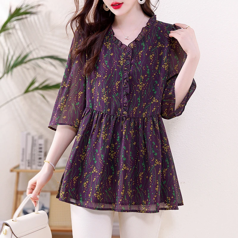 2025年新款大码女装V领碎花减龄洋气A字版胖MM时尚显瘦女雪纺衫