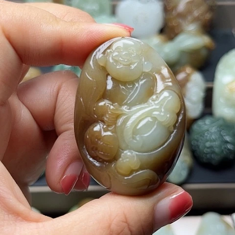 和田玉未镶嵌颈饰