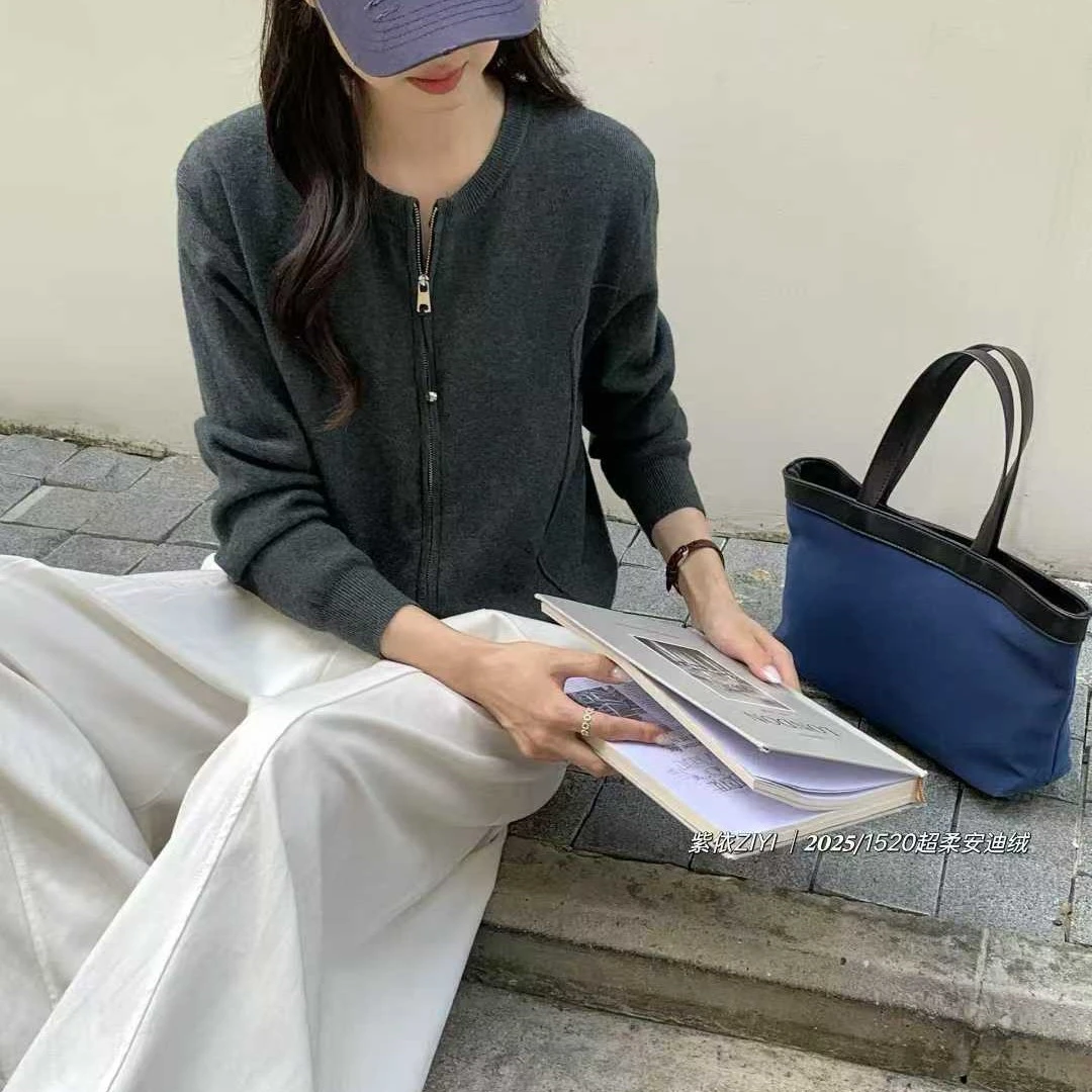 女时尚针织常规款秋冬毛针织衫超柔圆领小香风IN熊若渔1520