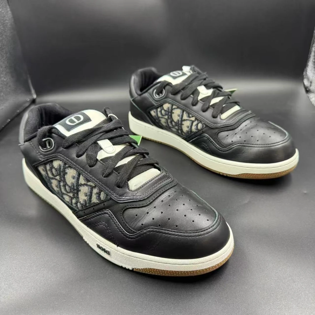 95新 DIOR/迪奥 【AO特惠】43欧码 男士黑色印花休闲板鞋77127