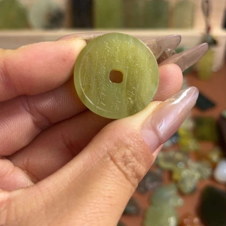 蛇纹石玉合金颈饰