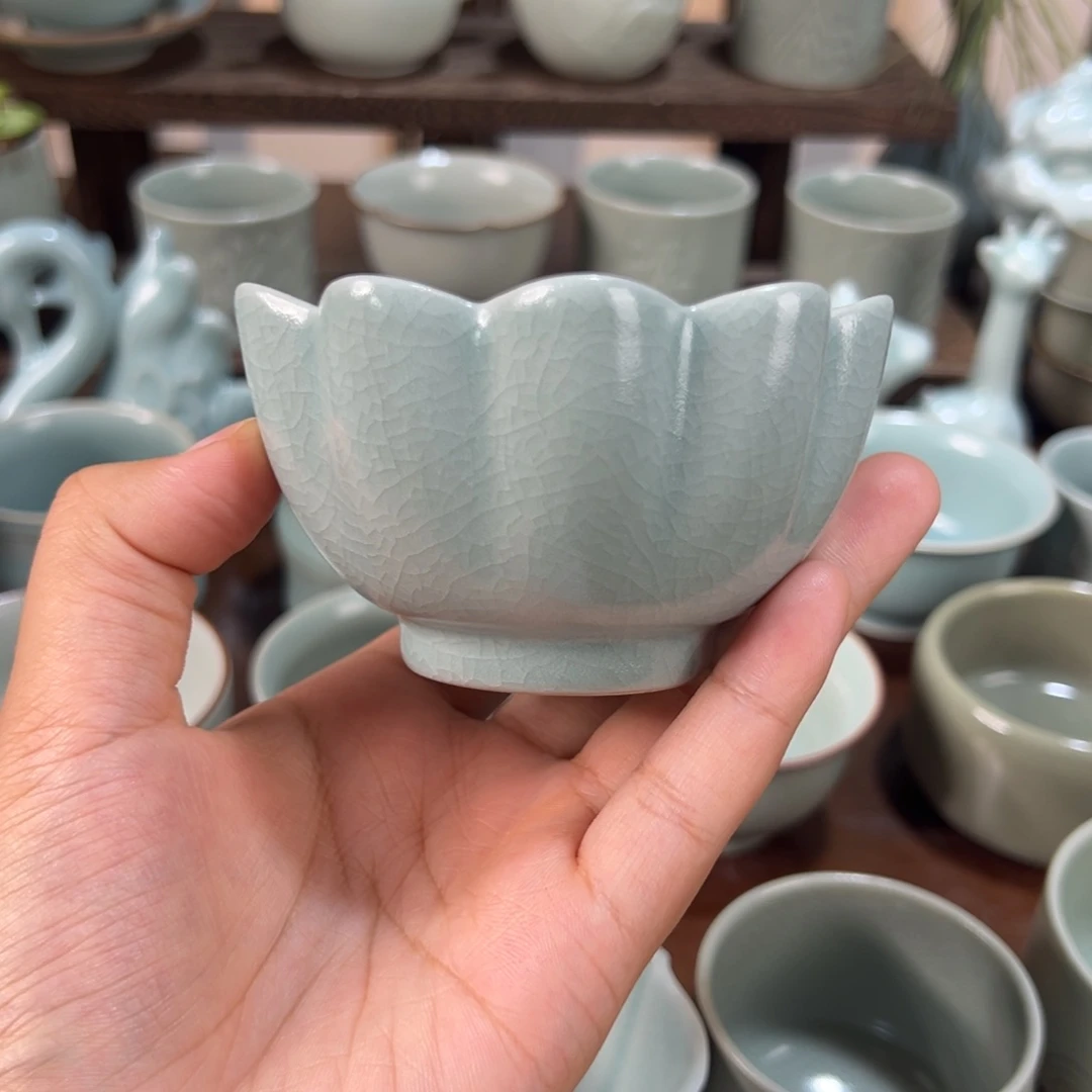 精品卵青莲花碗单杯。