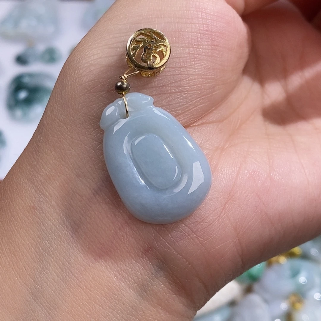 翡翠未镶嵌颈饰7006