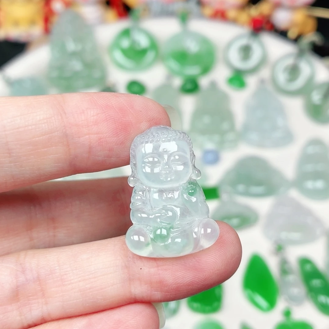 翡翠未镶嵌颈饰缅甸天然A货翡翠