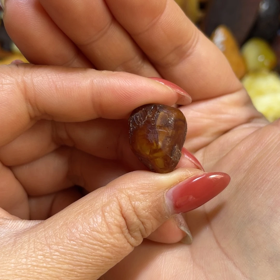 定制琥珀未镶嵌大****人原石