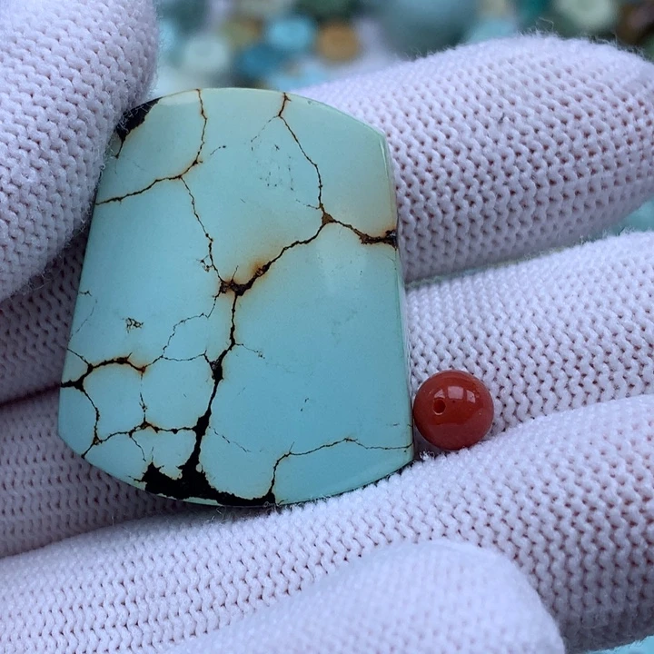 用***4南红玛瑙未镶嵌珠宝奇石