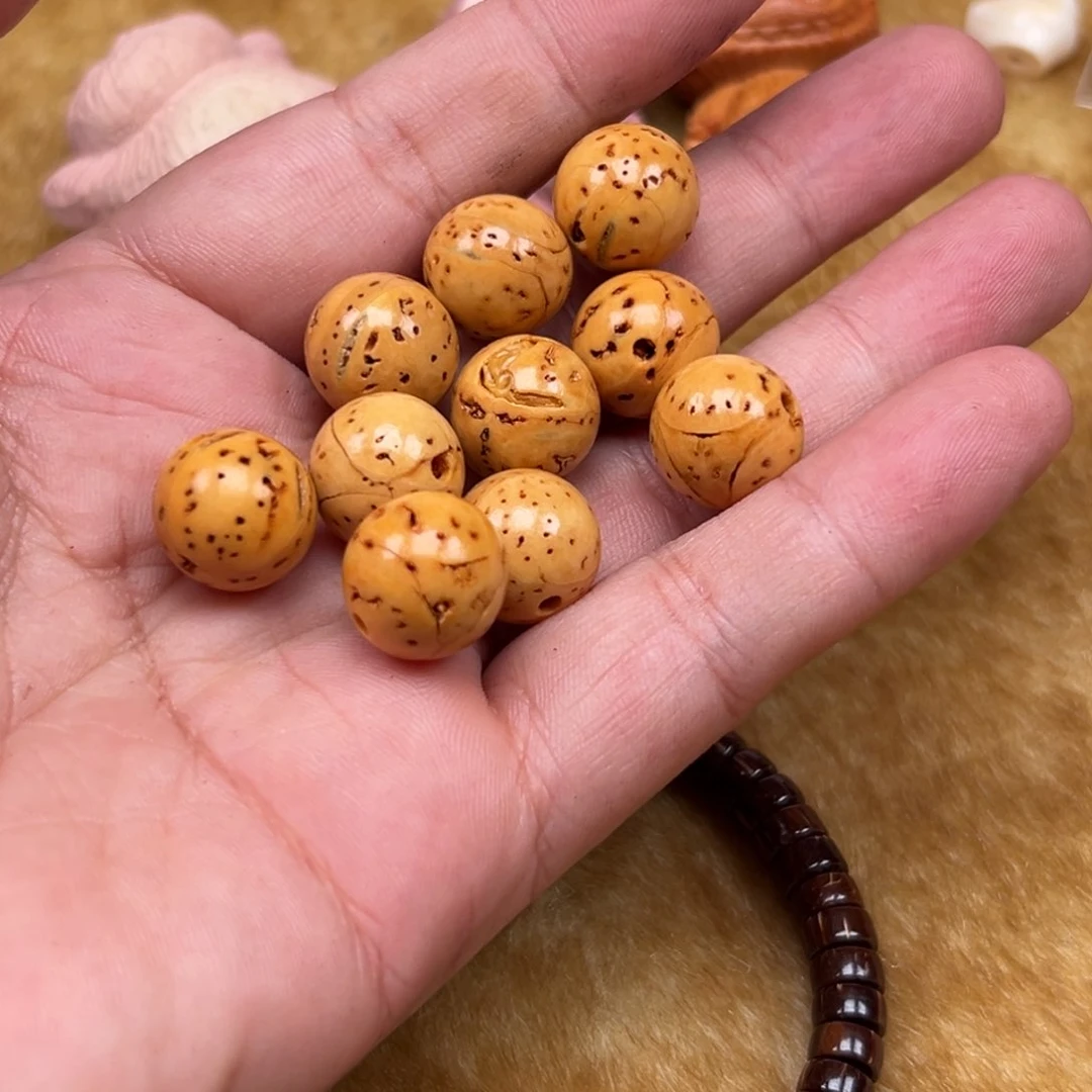 大叶紫檀（黑酸枝木类）10颗