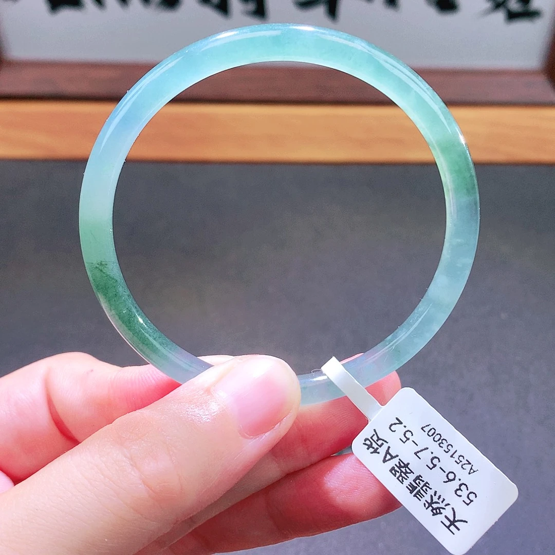 翡翠未镶嵌手镯天然翡翠