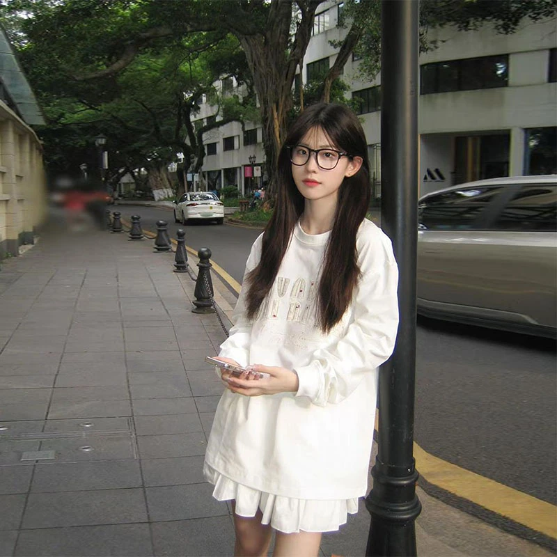 韩系学院风设计感白色正肩长袖T恤女春秋季百搭慵懒宽松休闲上衣