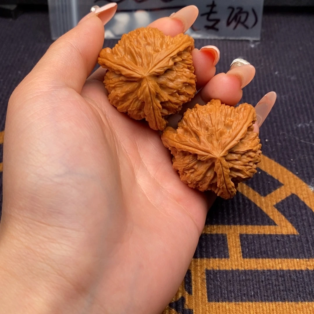 创***当吊坠文玩核桃白狮子