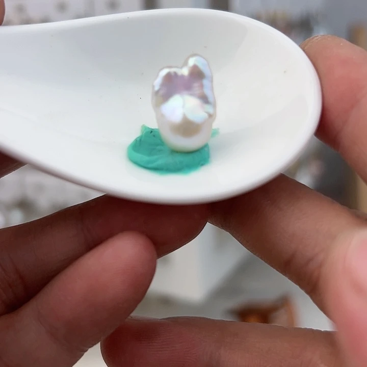 颈饰未镶嵌淡水珍珠