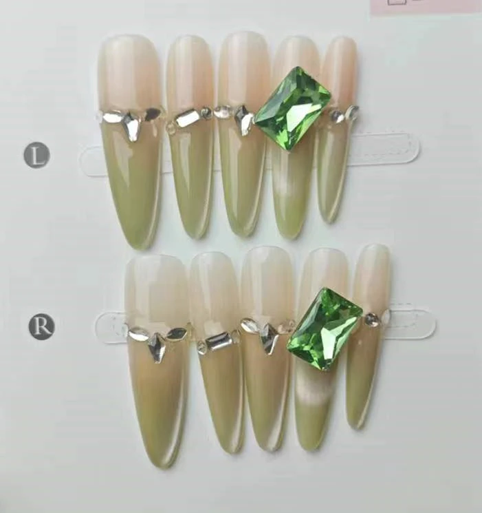 1ins芭乐春夏显白新款清新精灵高级气质猫眼纯手工美甲穿戴