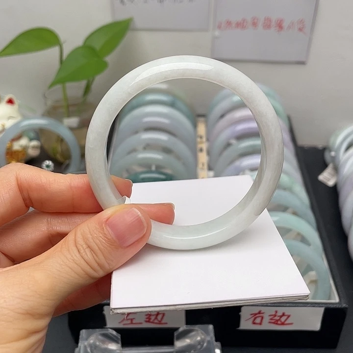 翡翠未镶嵌手镯57.2正圈