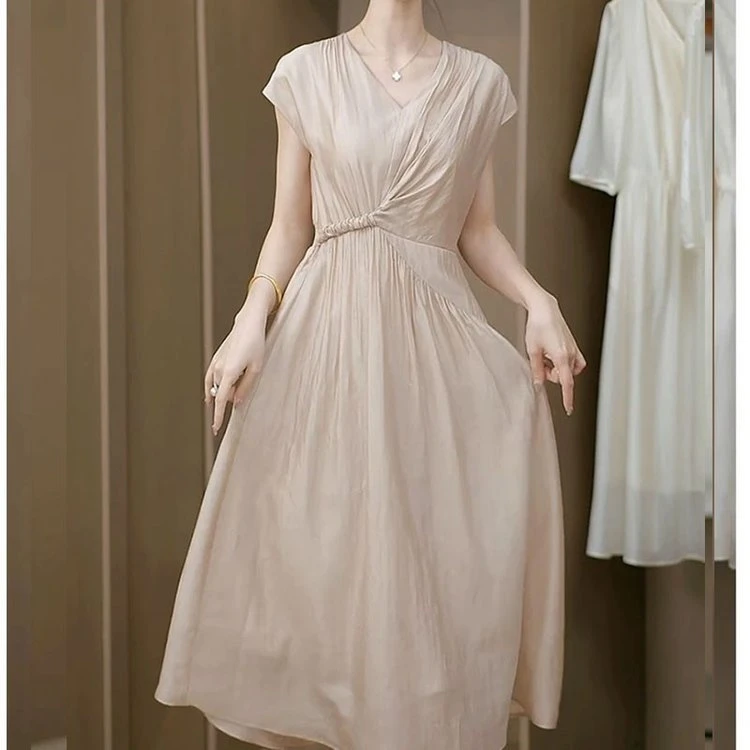 直播爆款2025夏季时尚洋气轻奢优雅纯色V领修身连衣裙女