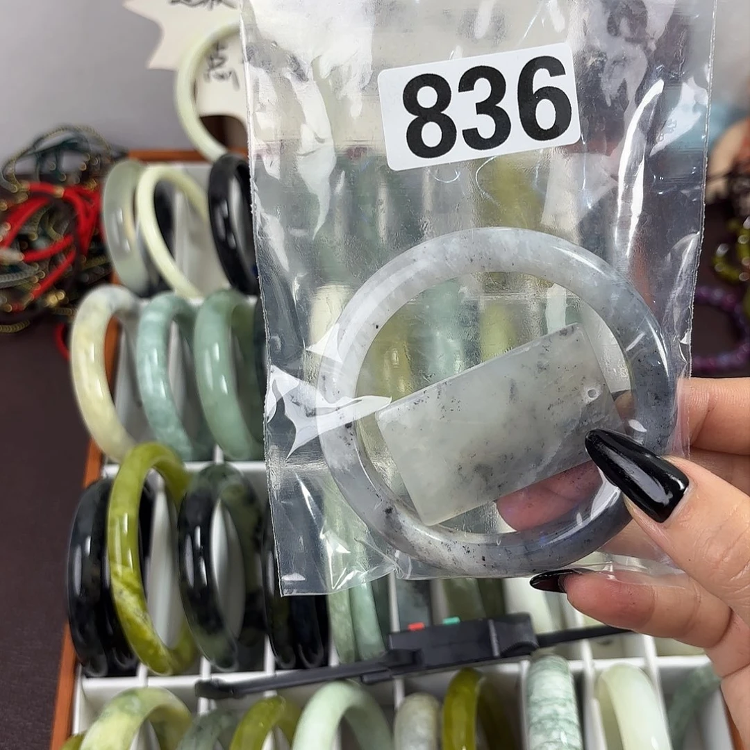 蛇纹石玉手镯未镶嵌喵**呀