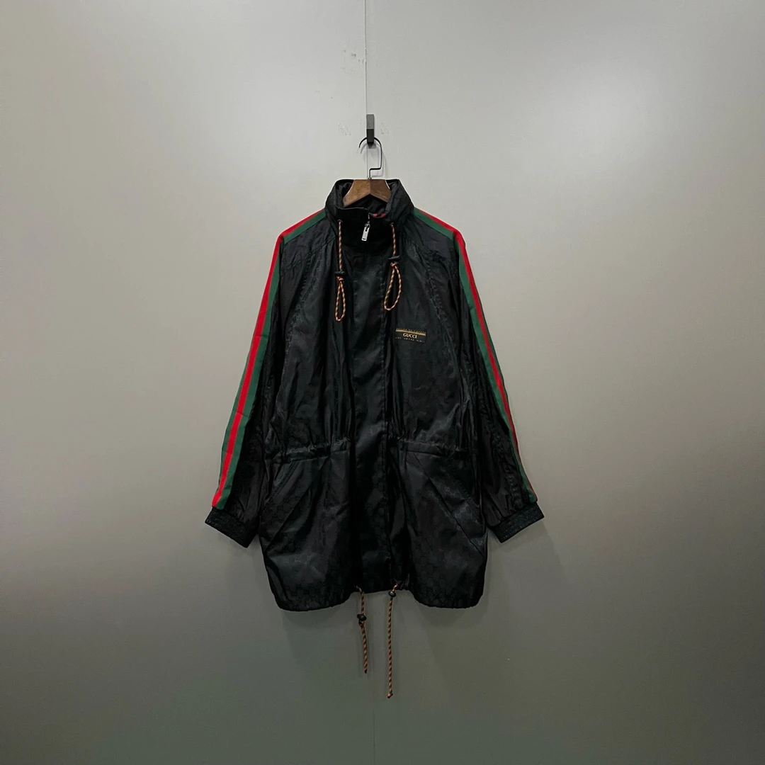 95新 GUCCI/古驰 （ll） 古驰 侧边条纹暗纹老花外套 44码