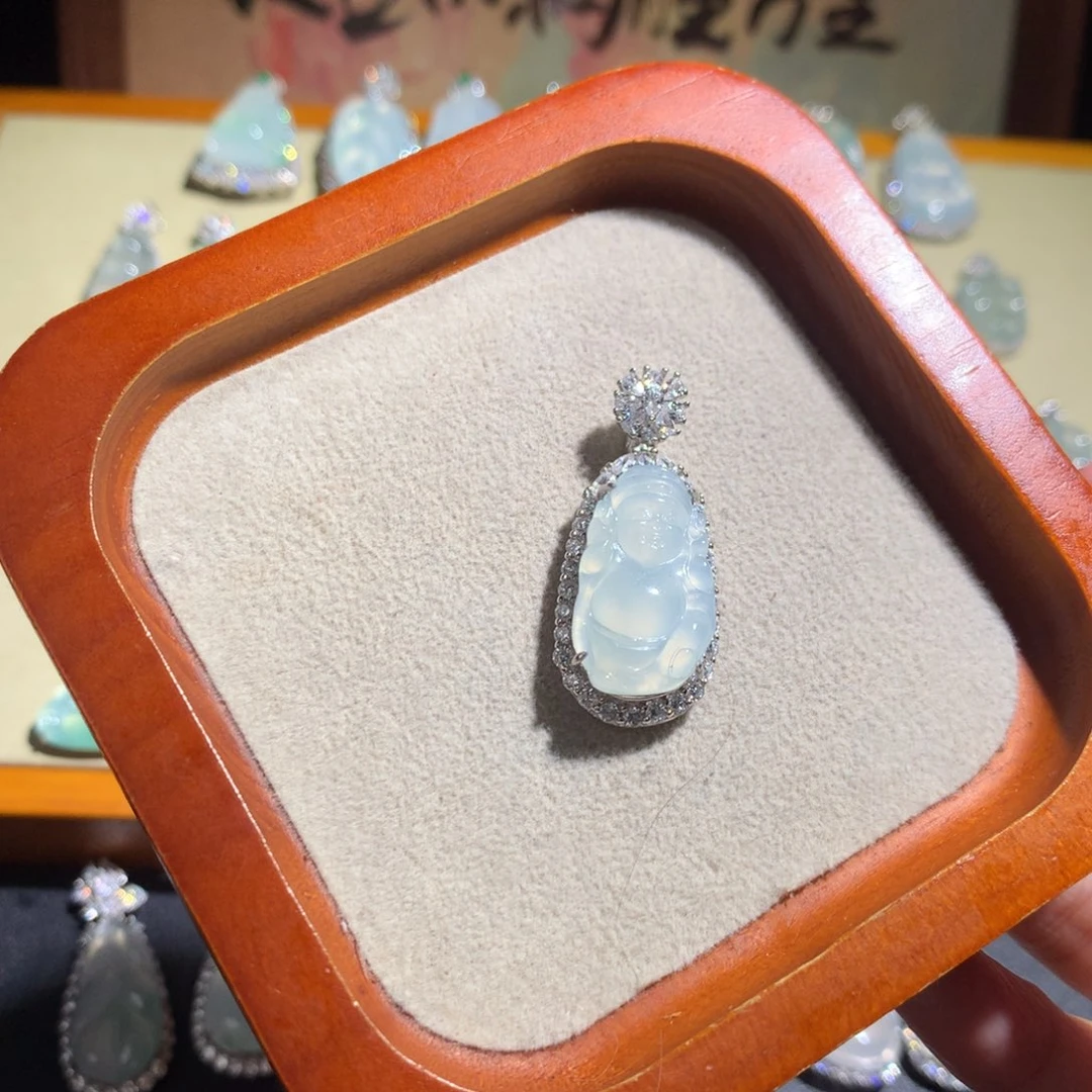 一***二翡翠银S925镶嵌颈饰佛