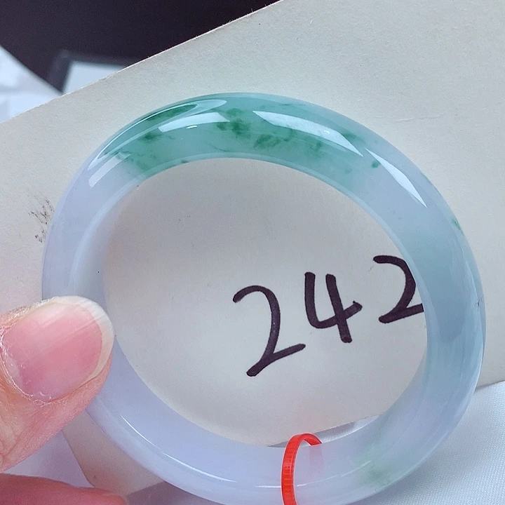 翡翠未镶嵌手镯翡翠