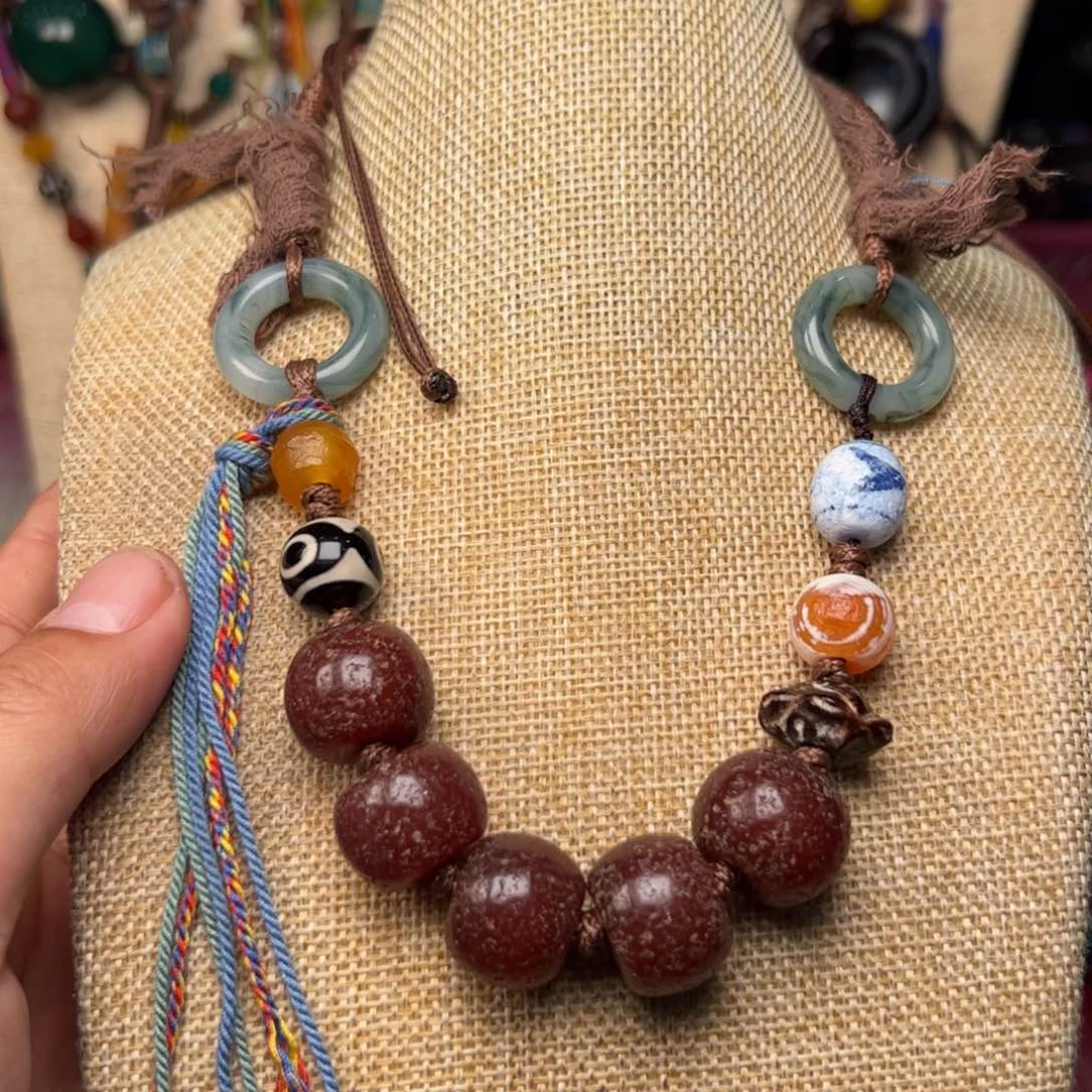 玛瑙/玉髓颈饰未镶嵌