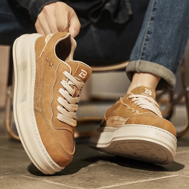 2025新款男鞋低帮厚底板鞋男士休闲皮鞋秋冬复古时尚百搭增高鞋子
