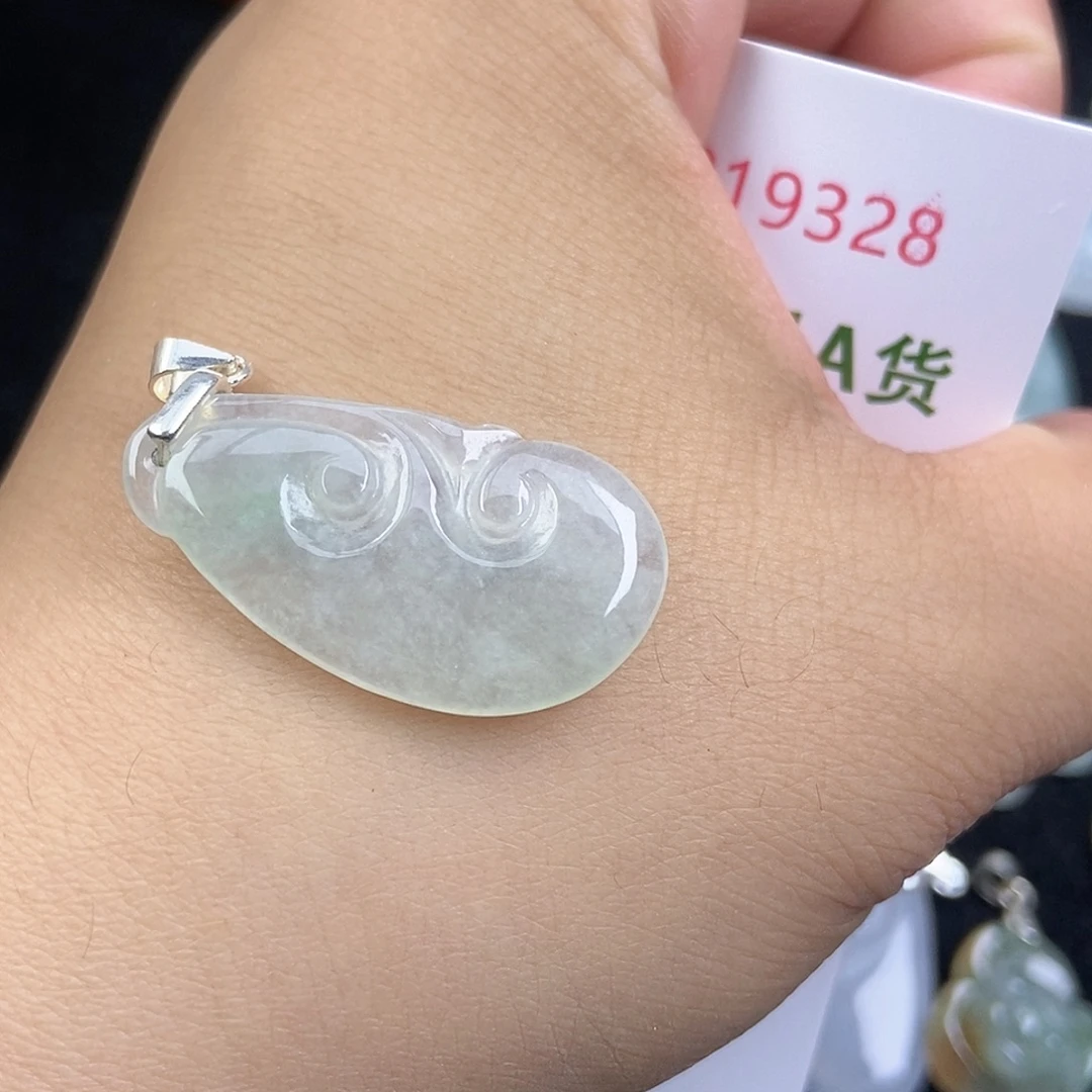 翡翠未镶嵌颈饰天然