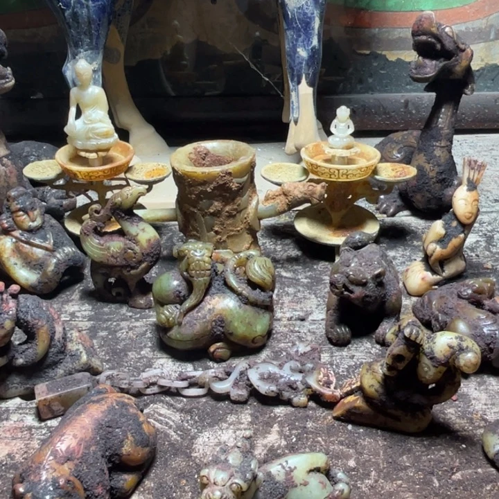 和田玉（糖玉）未镶嵌颈饰卡*苏