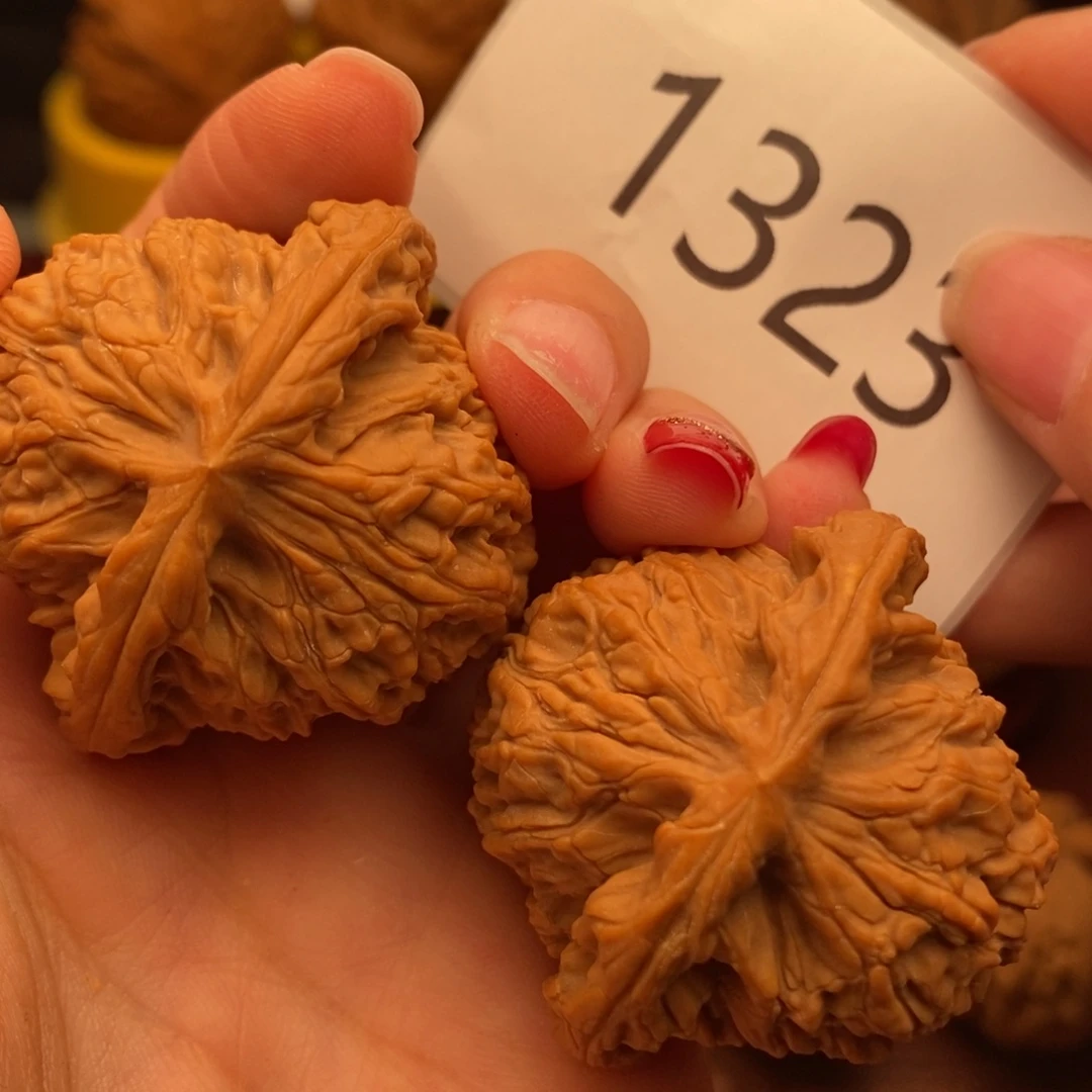 桃核把件南疆43，……