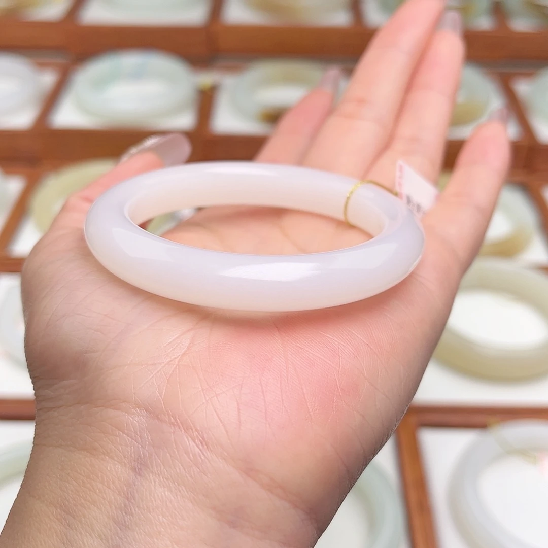 和田玉手镯未镶嵌50.2