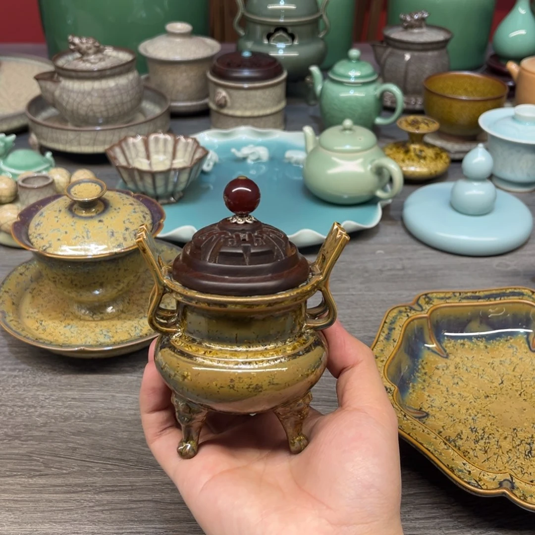 向新 紫玉金樽 熏炉