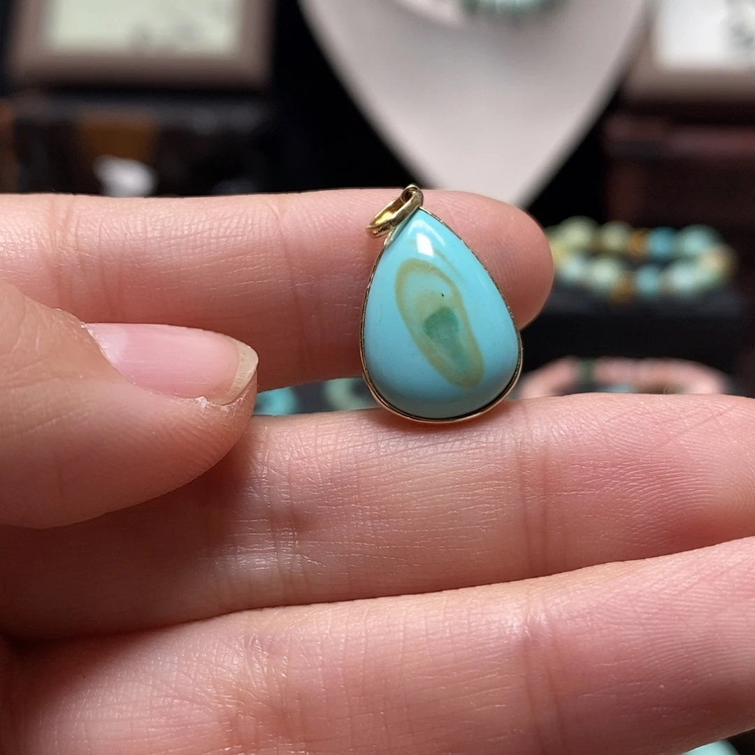 绿松石18K金镶嵌配饰