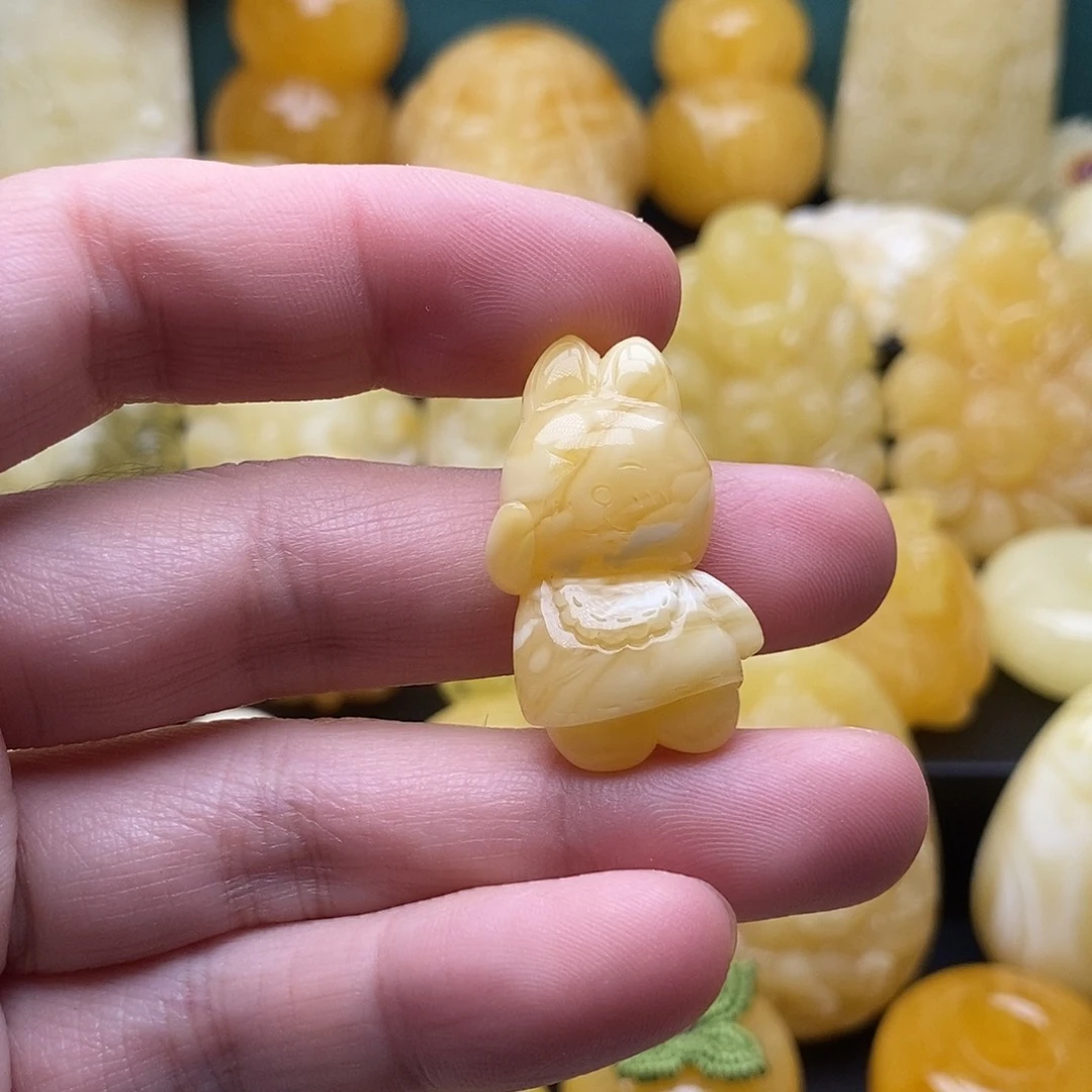 琥珀颈饰未镶嵌琥珀蜜蜡吊坠