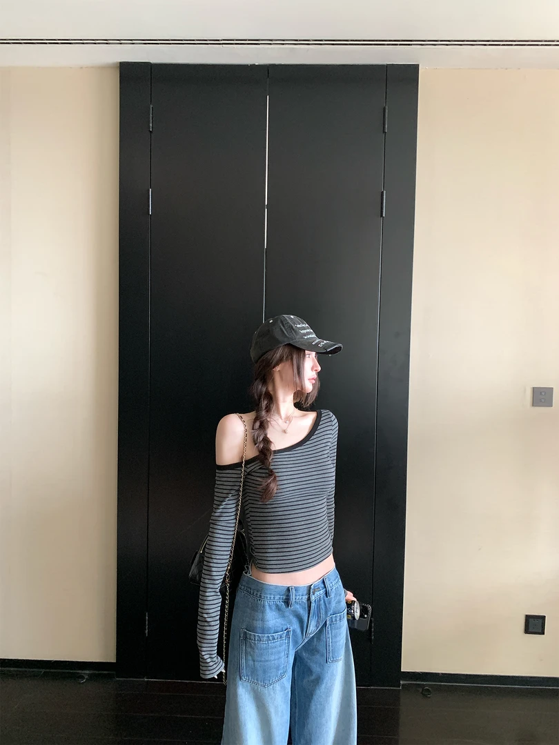 夏季清凉透气条纹斜肩露肩时尚显瘦修身长袖T恤百搭打底衫女款ins