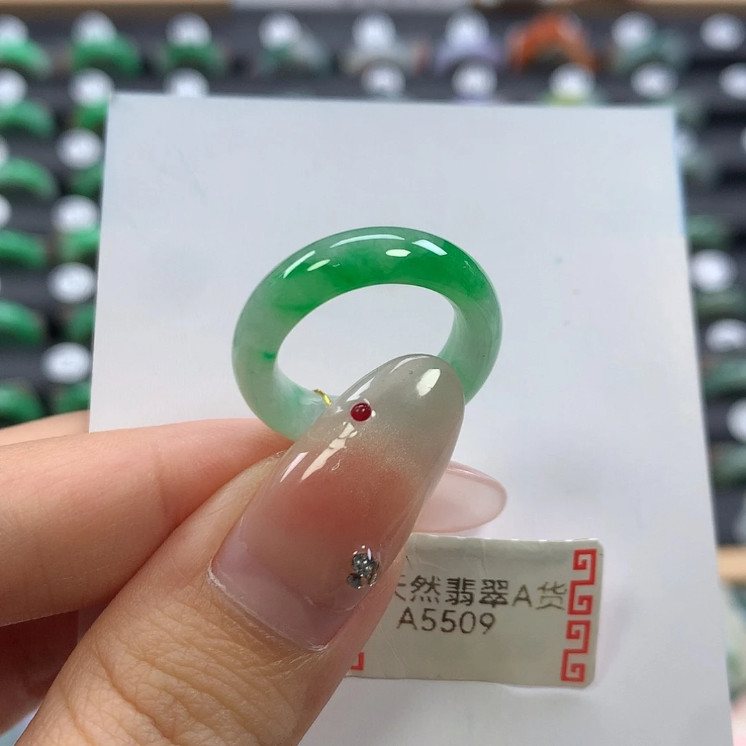 翡翠未镶嵌戒指11