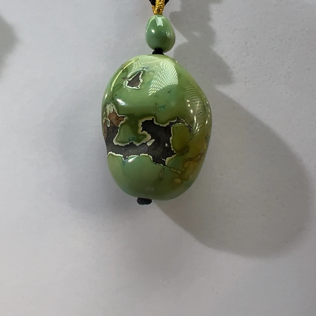 绿松石未镶嵌挂件