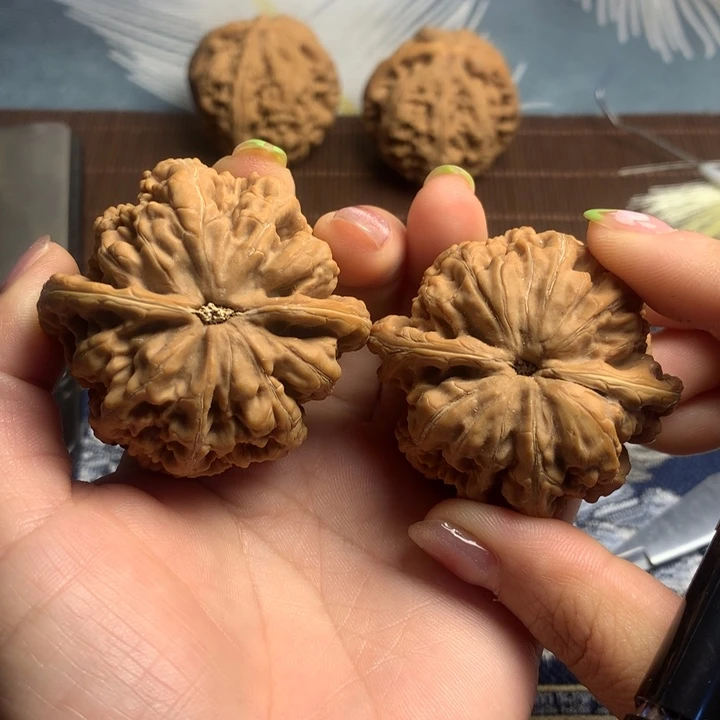 吊坠文玩核桃硕*粗筋