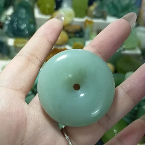 岫玉未镶嵌岫玉挂坠