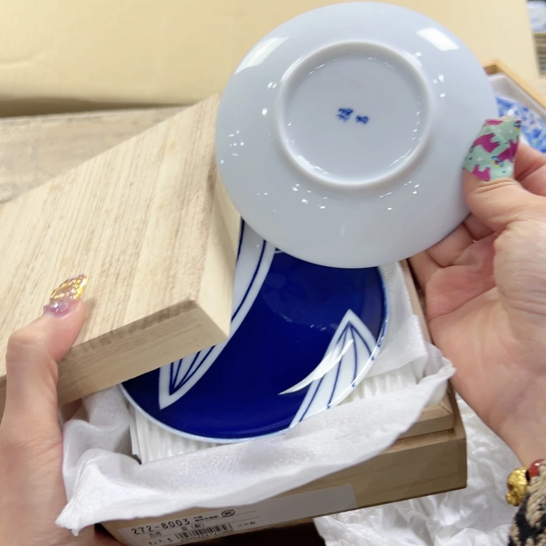 瓷片陶瓷和金属表面上