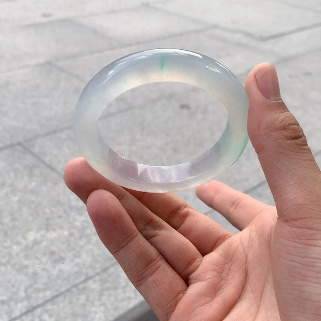 翡翠手镯未镶嵌正55