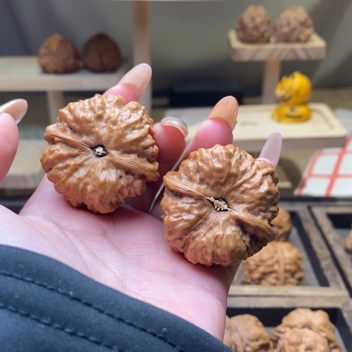 文玩核桃吊坠三角蛙40