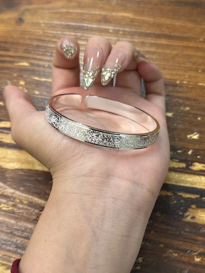 精品银手镯（无礼盒） S039