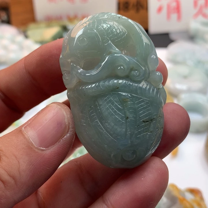 翡翠未镶嵌颈饰保真天然a货翡翠