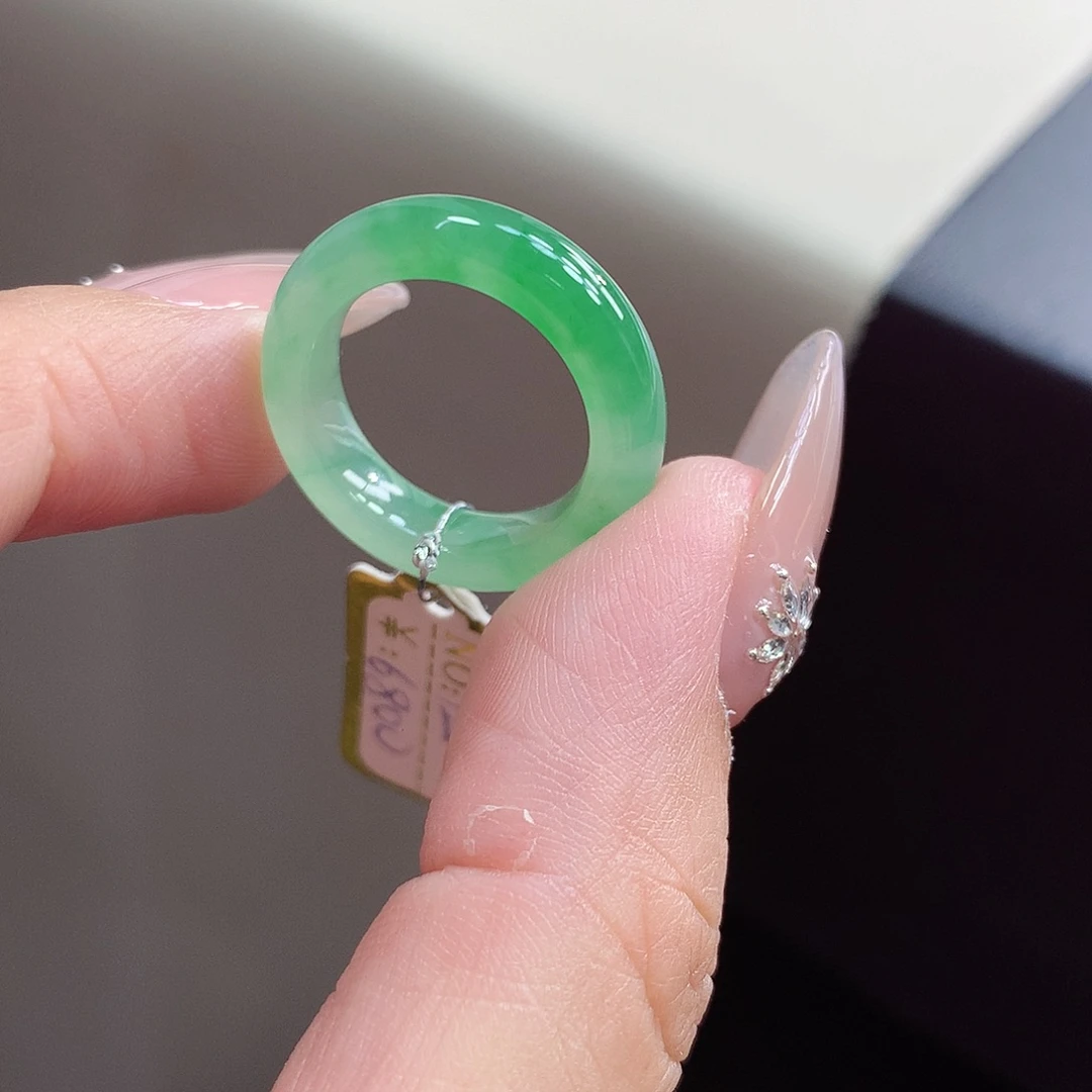 翡翠未镶嵌戒指12号