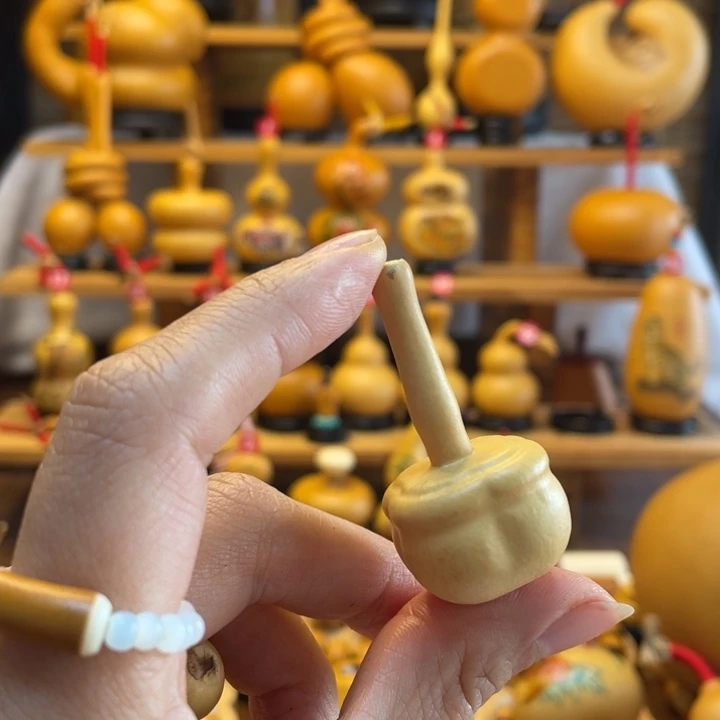 铭***馆天然葫芦自然生长铭哥