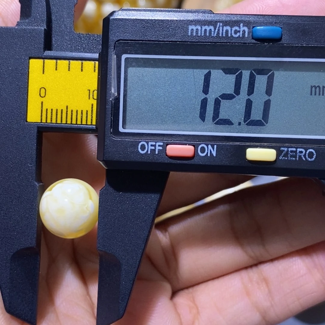 未镶嵌蜜蜡珠宝奇石