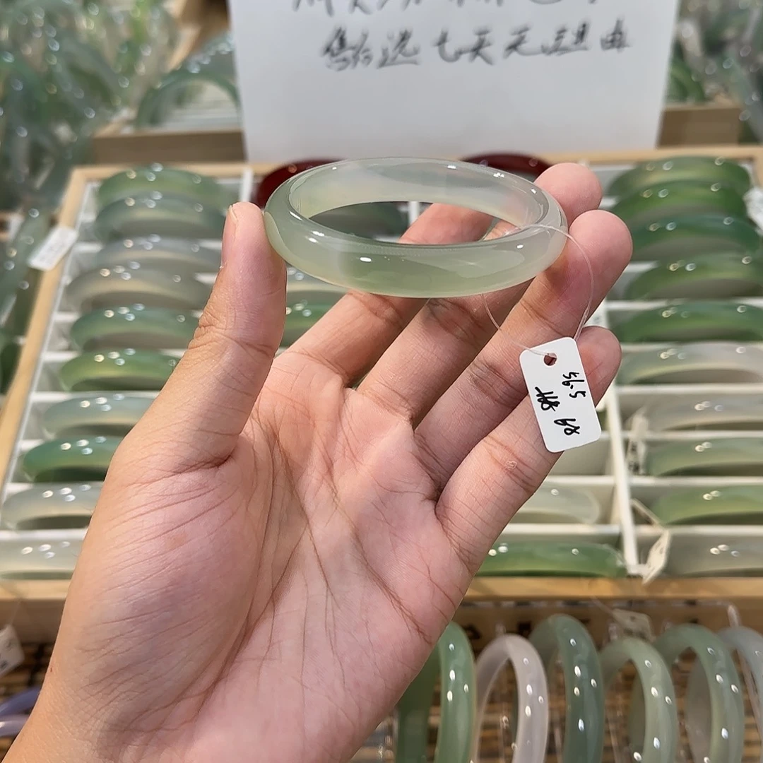 玛瑙/玉髓未镶嵌手镯圈口56.5