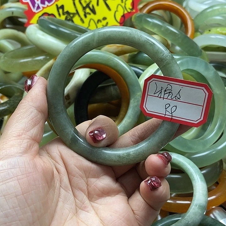 蛇纹石玉手镯未镶嵌雅*