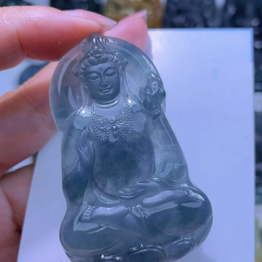 翡翠颈饰未镶嵌?****?翡翠